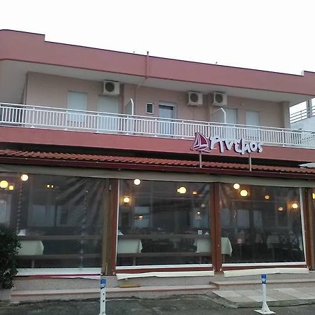 Anemos Hotel Agia Triada  Bagian luar foto