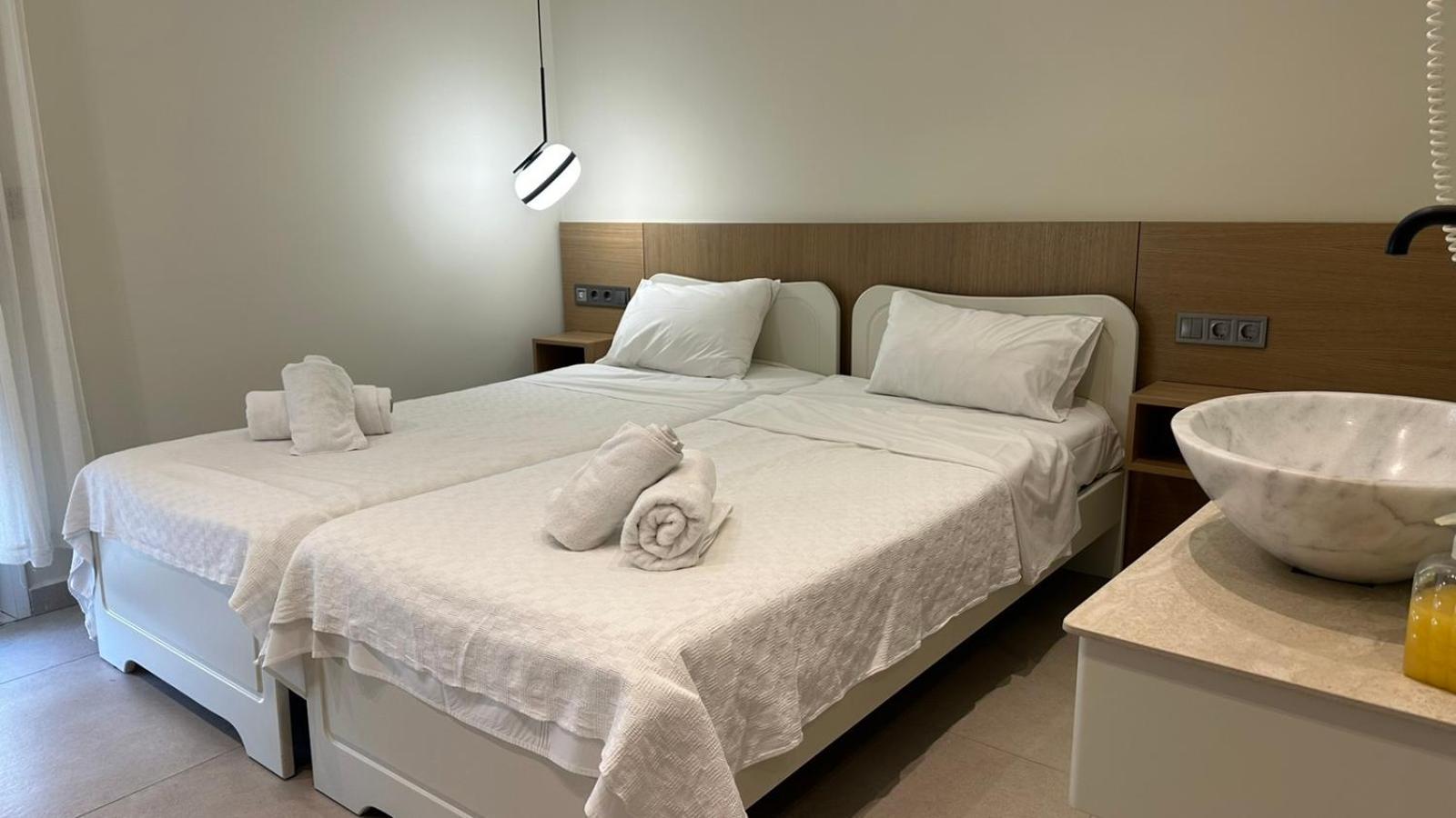 Anemos Hotel Agia Triada  Bagian luar foto